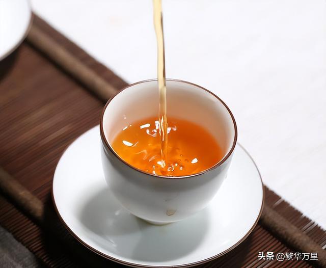 家里放了5年的红茶还能开云体育 开云官网喝吗？茶叶保质期是多久？一定要弄懂再喝(图4)