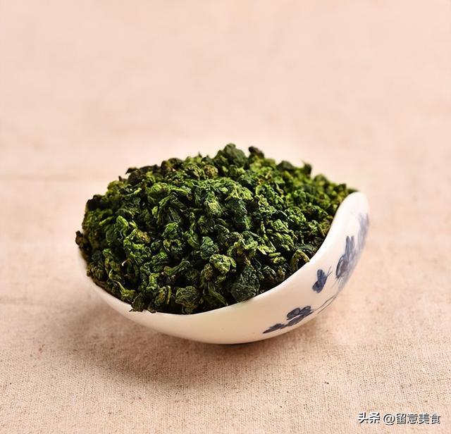 开云 开云体育常用冰箱存茶？难怪茶香消失保存茶叶方法要知道别浪费了好茶(图13)